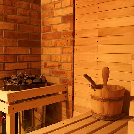 Guest house Renerovka 93 *